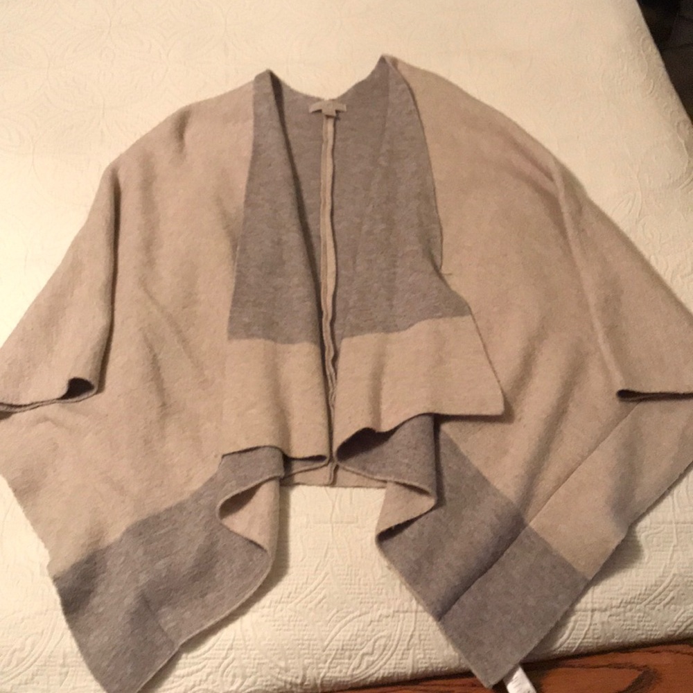 Loft Poncho